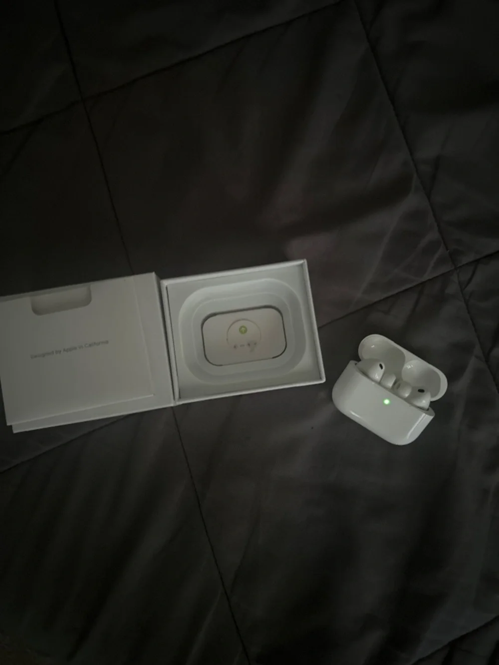 Apple headphone airpods